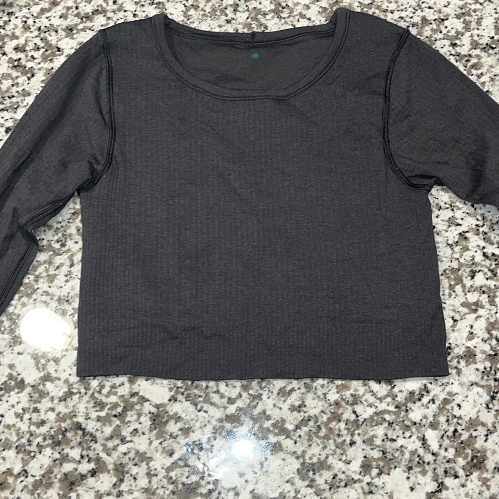 EEB LULULEMON LONG SLEEVE